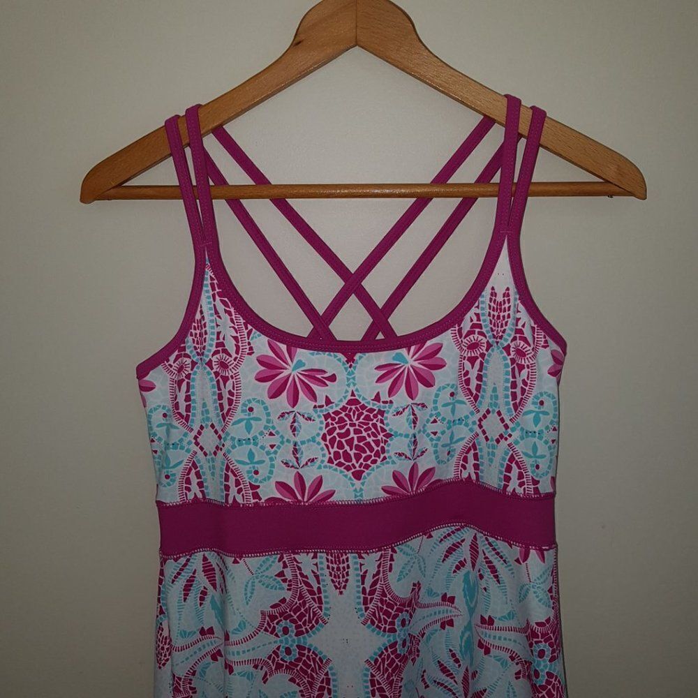 LOLA Athletic Sports Dress Fuchsia, Turquoise White Flower Pattern A-Line MEDIUM - Picture 5 of 11